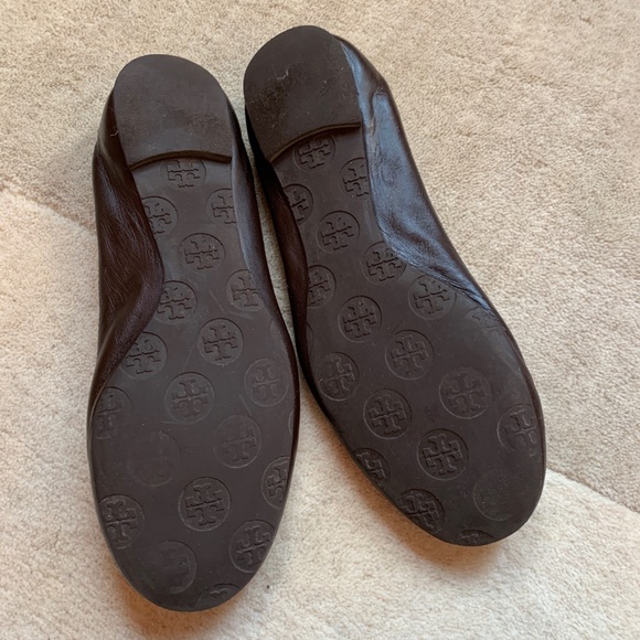 Tory Burch 💕Reva Brown Leather Emblem Logo Flats - Picture 6 of 8